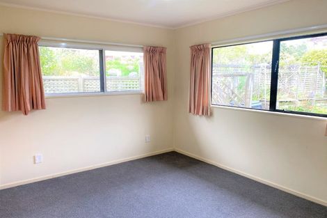 Photo of property in 14 Ellwood Place, Churton Park, Wellington, 6037