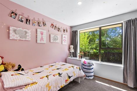 Photo of property in 12 Thornhill Place, Sockburn, Christchurch, 8042