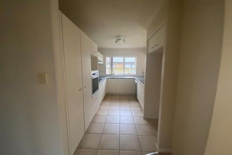 Photo of property in 30 Glencalder Place, Wattle Downs, Auckland, 2103