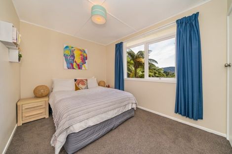 Photo of property in 54 Jocelyn Crescent, Pinehaven, Upper Hutt, 5019
