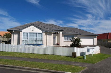 Photo of property in 2/11 Casabella Court, Northpark, Auckland, 2013