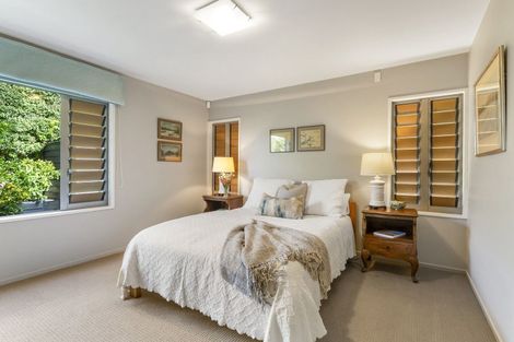 Photo of property in 13 Maritime Terrace, Birkenhead, Auckland, 0626