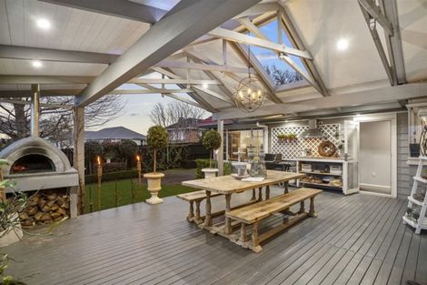 Photo of property in 12 Oakdale Road, Mount Roskill, Auckland, 1041