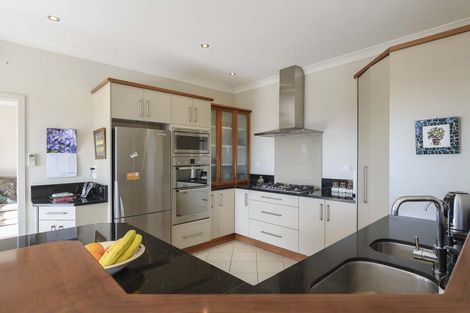 Photo of property in 7 Tobacco Hill, Welcome Bay, Tauranga, 3175