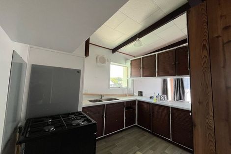 Photo of property in 2 Mervyn Place, Plimmerton, Porirua, 5026