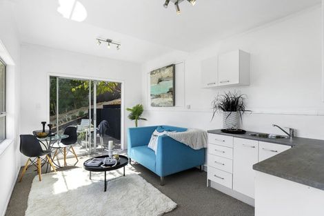 Photo of property in 3 Micawber Place, Mellons Bay, Auckland, 2014