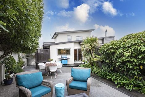 Photo of property in 11 Stonewall Place, Huntsbury, Christchurch, 8022