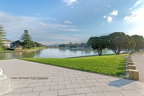 Photo of property in 71 Esplanade, Kaiti, Gisborne, 4010