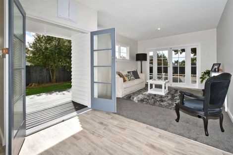 Photo of property in 219a Main North Road, Redwood, Christchurch, 8051