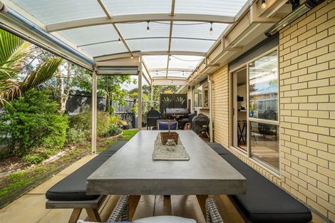 Photo of property in 41 Waimoko Glen, Swanson, Auckland, 0612