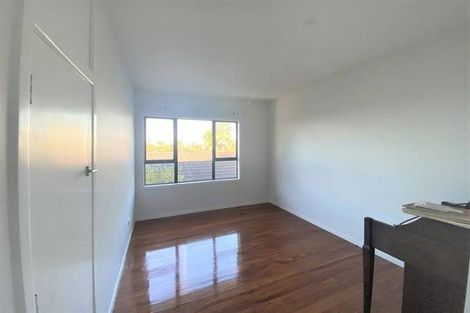 Photo of property in 57 Corunna Road, Milford, Auckland, 0620