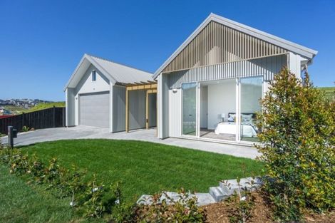 Photo of property in 23 Tawatawa Street, Long Bay, Auckland, 0630