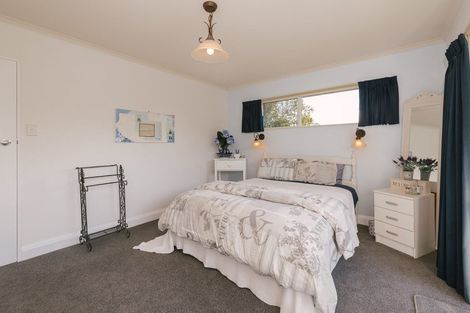 Photo of property in 9 Mana Place, Awapuni, Palmerston North, 4412