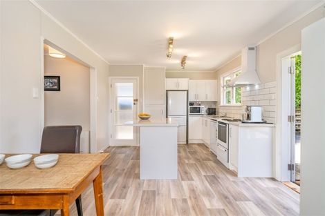 Photo of property in 5 Whangakoko Grove, Birchville, Upper Hutt, 5018