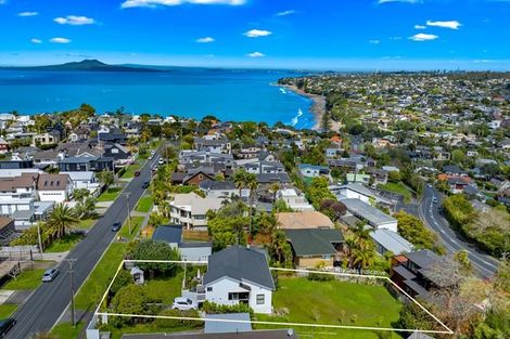 Photo of property in 6d Buisson Glade, West Harbour, Auckland, 0618