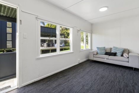 Photo of property in 69 Greenhithe Road, Greenhithe, Auckland, 0632