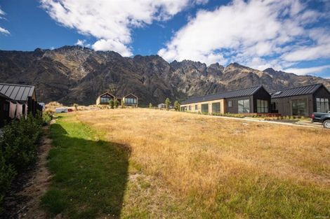 Photo of property in 19 Falconer Rise, Jacks Point, Queenstown, 9371