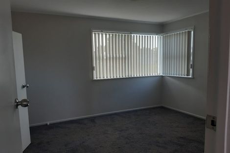 Photo of property in 15 Kemble Close, Mangere, Auckland, 2022