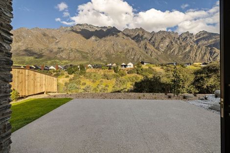 Photo of property in 39 Spur Ridge Rise, Jacks Point, 9371