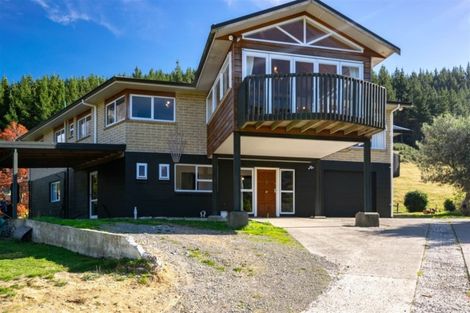 Photo of property in 33 Lindens Road, Mount Pleasant, Blenheim, 7273