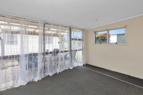 Photo of property in 16 Deveron Street, Regent, Whangarei, 0112