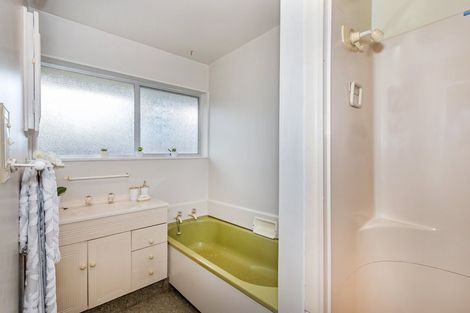 Photo of property in 2/87a Middlepark Road, Sockburn, Christchurch, 8042