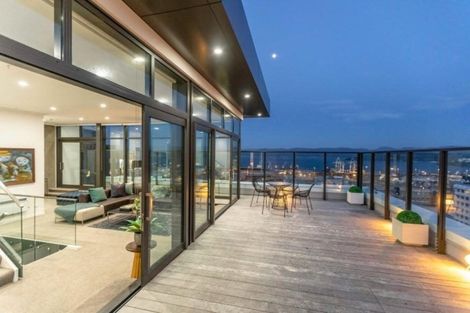 Photo of property in Frame Apartments, 1601/111 Molesworth Street, Thorndon, Wellington, 6011