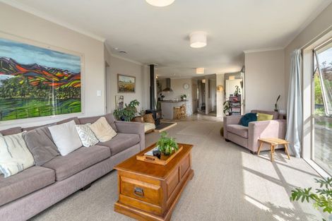 Photo of property in 345 Waihakeke Road, Waihakeke, Carterton, 5792