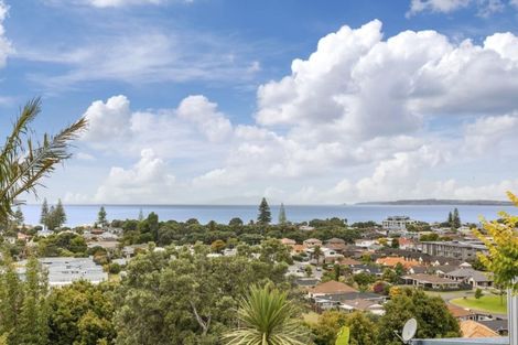 Photo of property in 11a Orewa Heights Crescent, Orewa, 0931