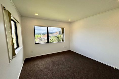 Photo of property in 6 Virginia Street, Henderson, Auckland, 0612