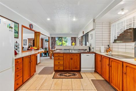 Photo of property in 76 Robertson Road, Ruawai, 0591