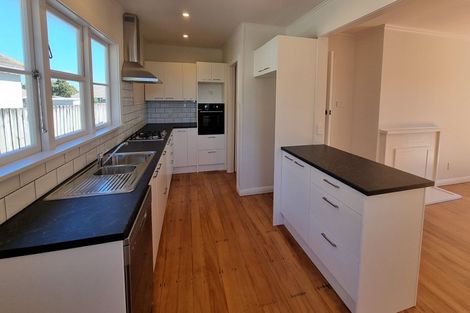 Photo of property in 27 Kenney Crescent, Fairfield, Hamilton, 3214