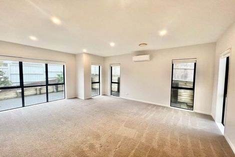 Photo of property in 52 Golden Morning Drive, Albany Heights, Auckland, 0632