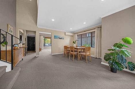 Photo of property in 11 Gordal Place, Flat Bush, Auckland, 2016