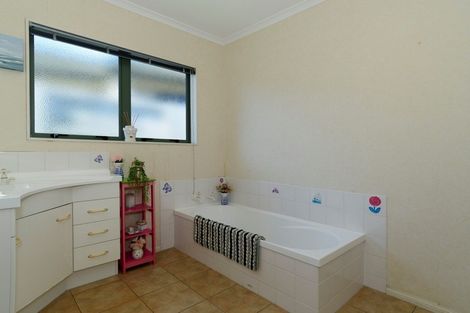 Photo of property in 8 Brackenburn Drive, Ohauiti, Tauranga, 3112