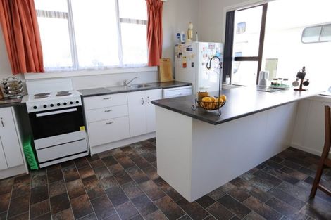 Photo of property in 18 Campbell Street, Hawera, 4610