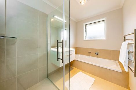 Photo of property in 3 Rohea Place, Opaheke, Papakura, 2113