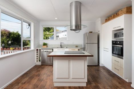 Photo of property in 53 Hall Road, Matua, Tauranga, 3110