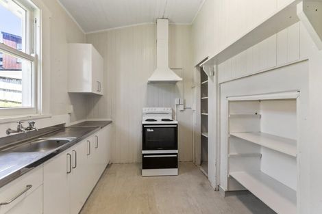 Photo of property in 1/8 Corunna Road, Milford, Auckland, 0620