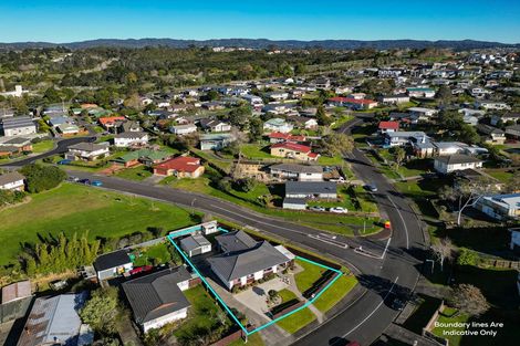 Photo of property in 56 Rosewarne Crescent, Glendene, Auckland, 0602