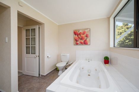 Photo of property in 236 Poraiti Road, Poraiti, Napier, 4182