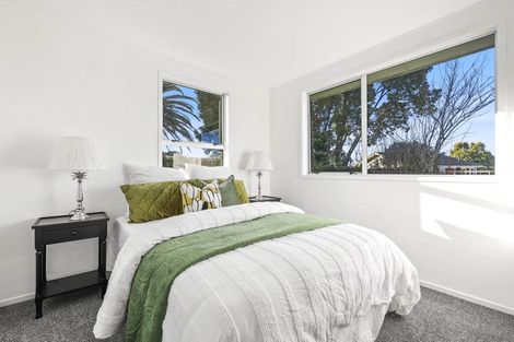 Photo of property in 10 La Trobe Street, Pakuranga Heights, Auckland, 2010