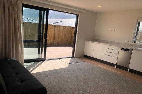 Photo of property in 14 Corriedale Road, Jacks Point, 9371