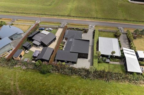 Photo of property in 99 Cashmere Bay Road, Moana, 7875
