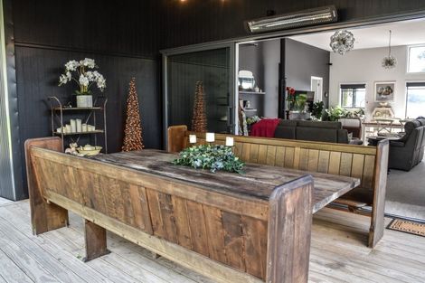 Photo of property in 6 The Strand, Whakapirau, Maungaturoto, 0583