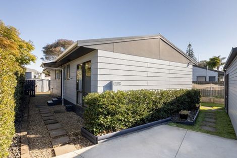 Photo of property in 21c Hayley Grove, Papamoa Beach, Papamoa, 3118