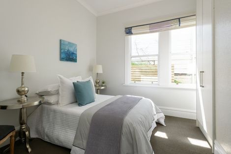 Photo of property in 11 Central Terrace, Kelburn, Wellington, 6012
