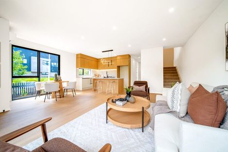 Photo of property in 15 Nerita Place, Long Bay, 0630