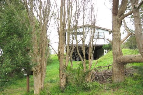 Photo of property in 10 Toroa Road, Otaihanga, Paraparaumu, 5036