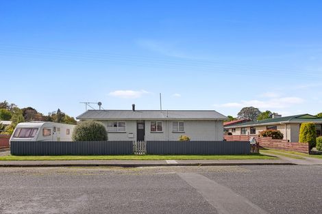 Photo of property in 3 Mary Street, Gore, 9710